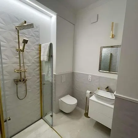Apartament W Modernistycznej Kamienicy W Gdyni Gdynia Exterior photo
