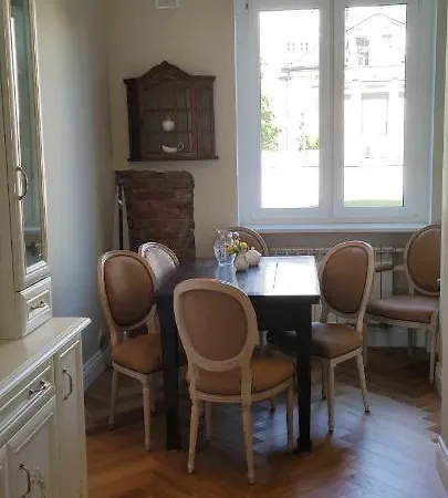 Apartament W Modernistycznej Kamienicy W Gdyni Gdynia Exterior photo