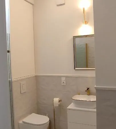 Apartament W Modernistycznej Kamienicy W Gdyni Gdynia Exterior photo