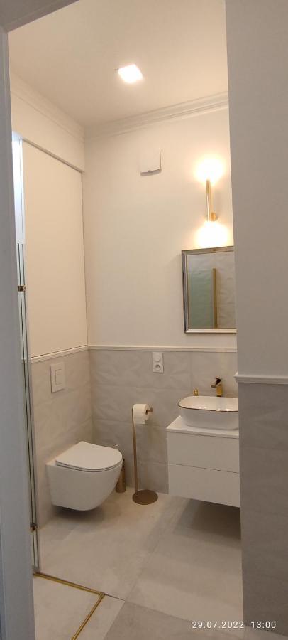 Apartment W Modernistycznej Kamienicy W Gdyni *